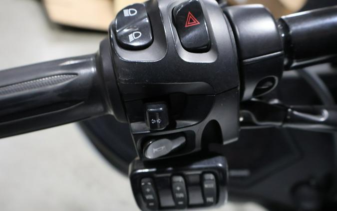 2014 Cross Country® - Victory Motorcycles