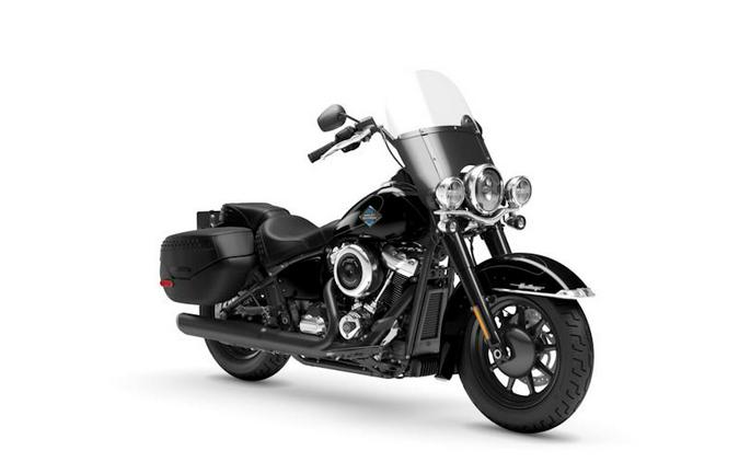 2025 Harley-Davidson® FLHC - Heritage Classic
