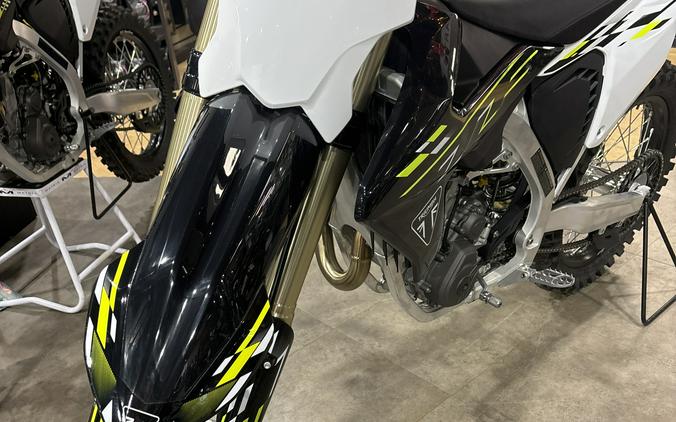 2026 TRIUMPH TF450-X