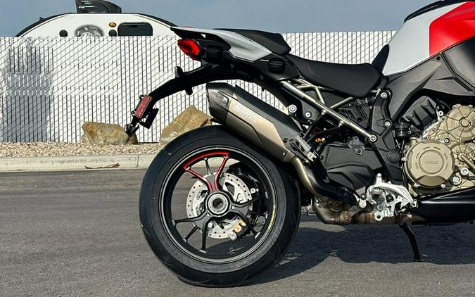 2025 Ducati Multistrada V4 RS