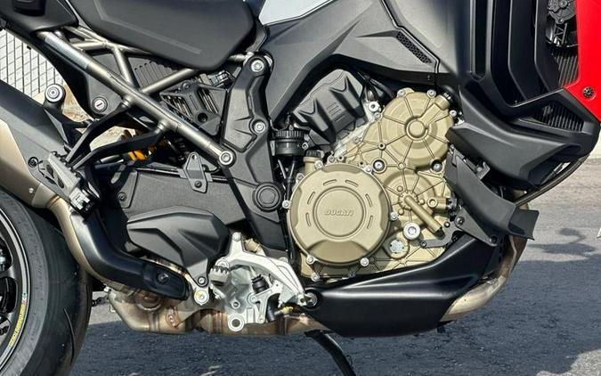 2025 Ducati Multistrada V4 RS