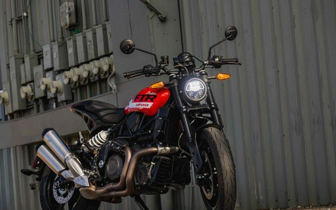 2024 Indian FTR Indy Red/Black