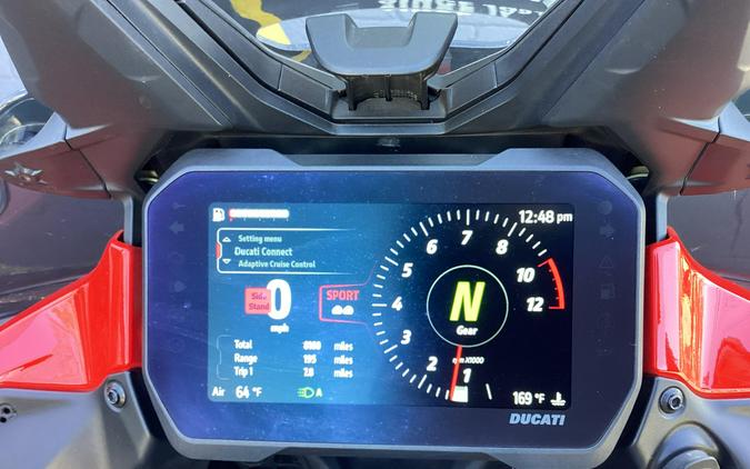 2022 Ducati Multistrada V4 PIKES PEAK