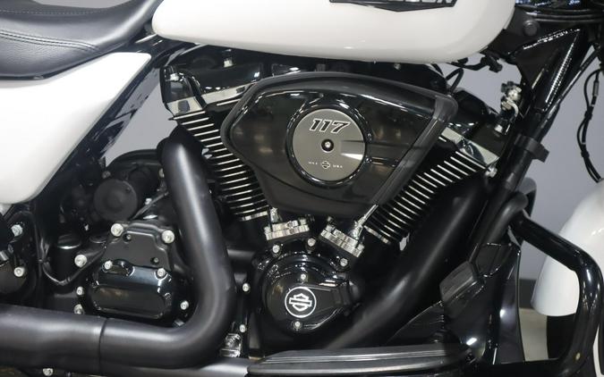 2024 Harley-Davidson Street Glide (FLHX)