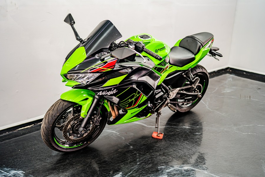 2023 Kawasaki Ninja 650 ABS KRT Edition