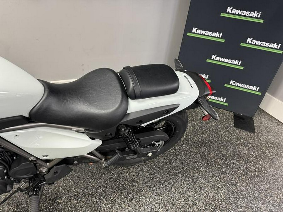 2024 Kawasaki Eliminator® Pearl Robotic White