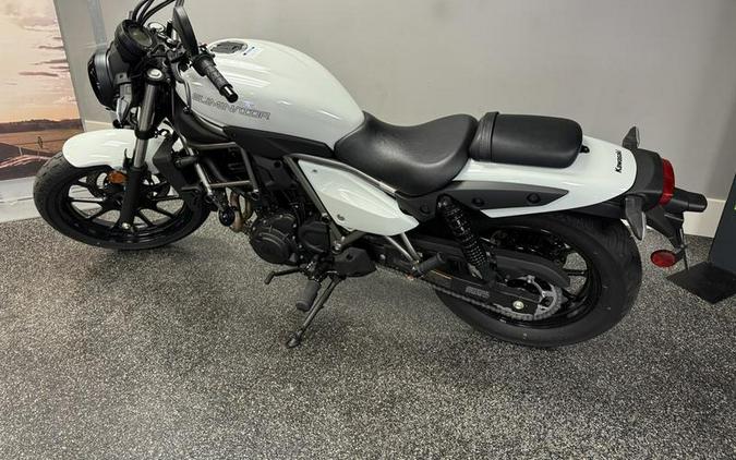 2024 Kawasaki Eliminator® Pearl Robotic White