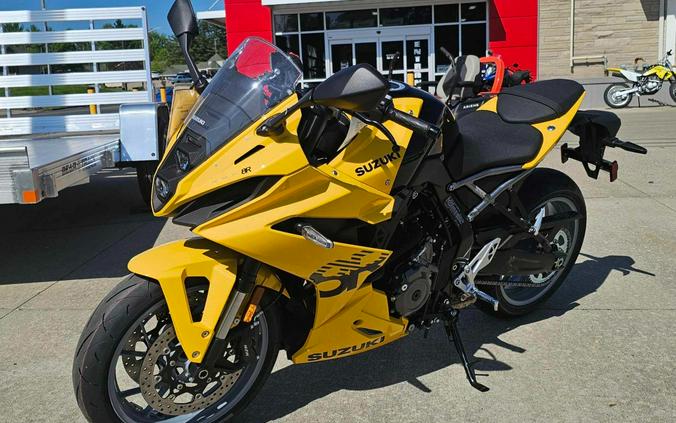 2024 Suzuki GSX-8R