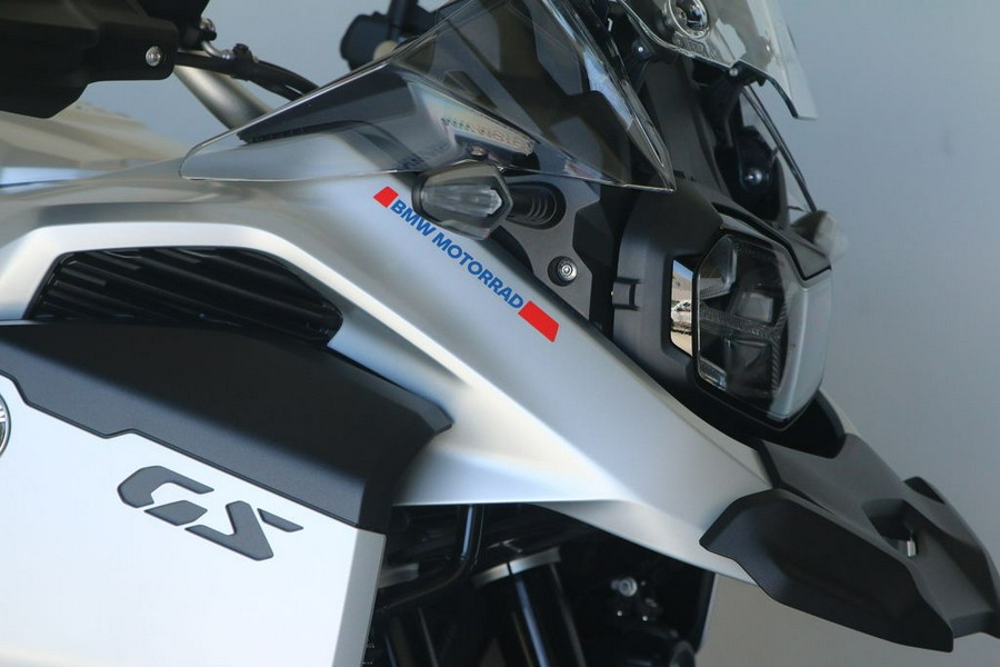 2024 BMW F 900 GS Adventure