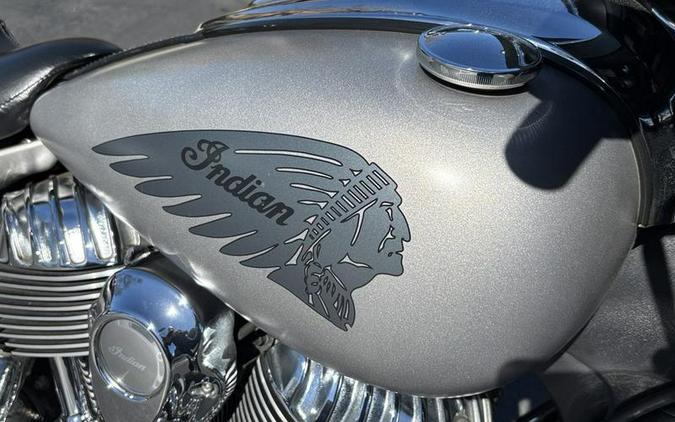 2016 Indian Motorcycle® Chieftain® Silver Smoke