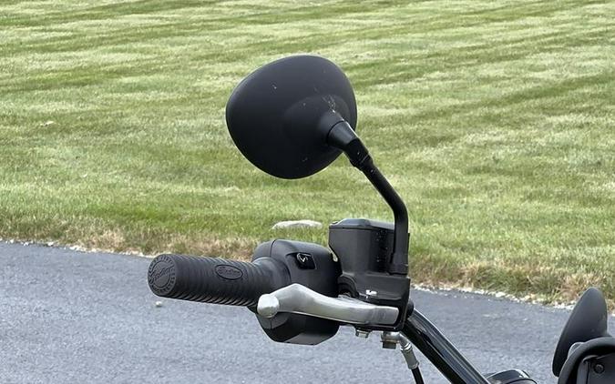 2023 Indian Motorcycle® Chief® Bobber Dark Horse® Black Smoke