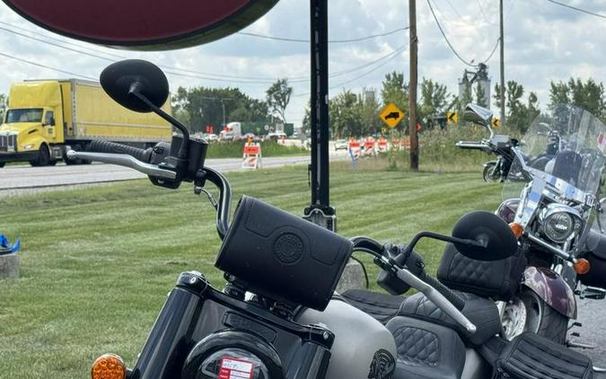 2023 Indian Motorcycle® Chief® Bobber Dark Horse® Black Smoke