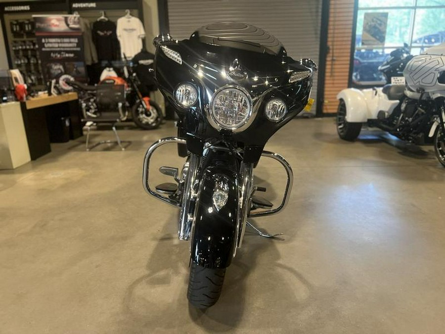 2019 Indian Motorcycle® Chieftain® Classic Thunder Black