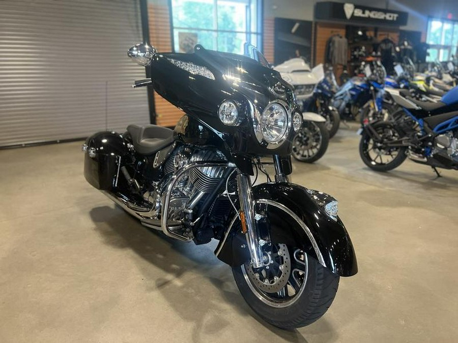 2019 Indian Motorcycle® Chieftain® Classic Thunder Black