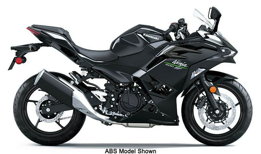 2024 Kawasaki Ninja® 500 Base