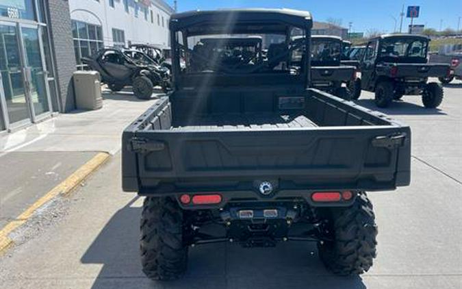 2024 Can-Am Defender 6x6 XT