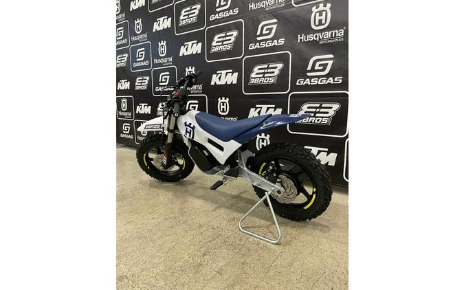 2025 Husqvarna Motorcycles EE 2