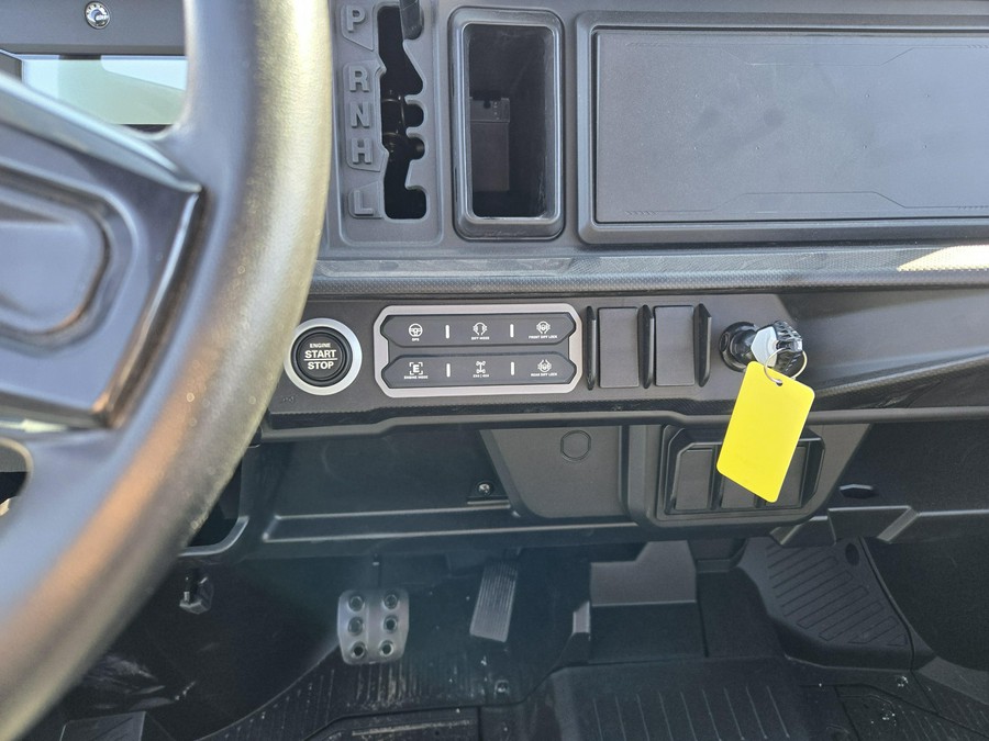 2026 CAN-AM DEFENDER MAX X MR HD11 WITH HALF DOORS