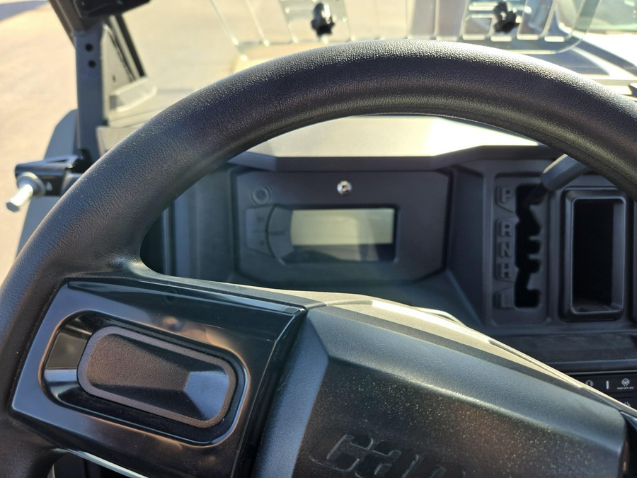 2026 CAN-AM DEFENDER MAX X MR HD11 WITH HALF DOORS