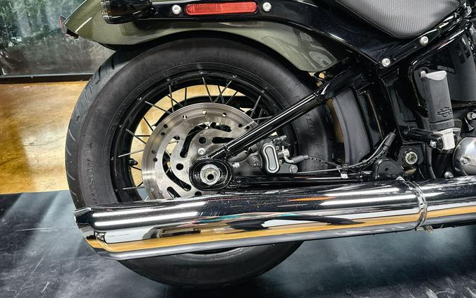2026 Harley-Davidson® Street Bob® Olive Steel Metallic Chrome Cast Wheels