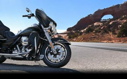 2016 Harley-Davidson® Ultra Limited Low Black Quartz