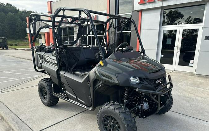 2025 Honda Pioneer 700-4 Deluxe