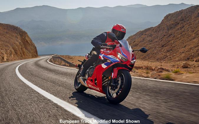 2026 Honda CBR650R E-Clutch