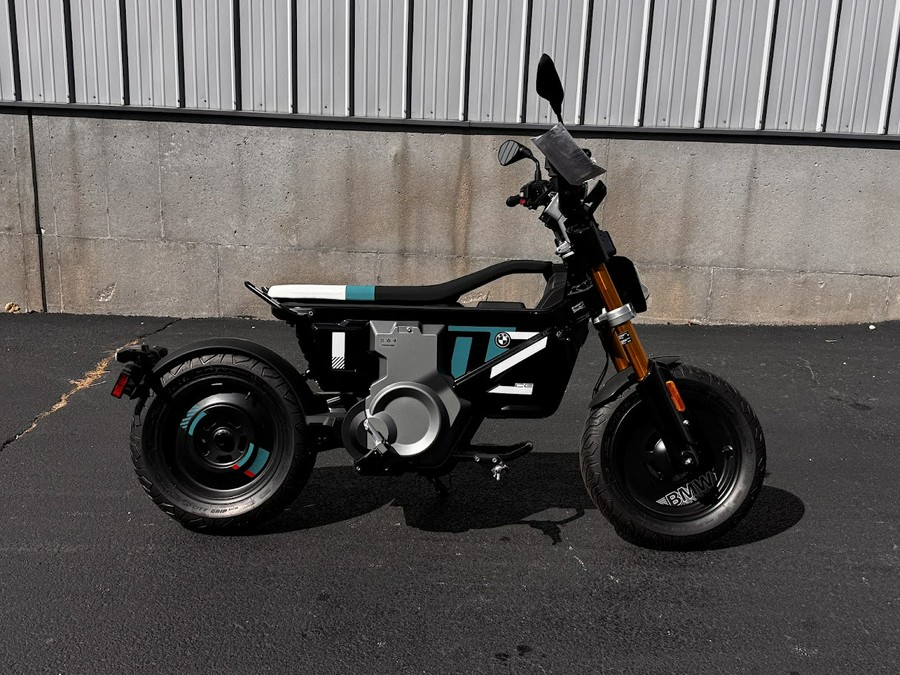 2024 BMW CE 02