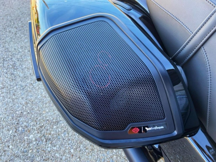 2025 Harley-Davidson® FLTRX - Road Glide®