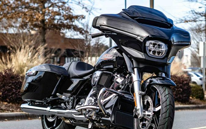 FLHX 2025 Street Glide®