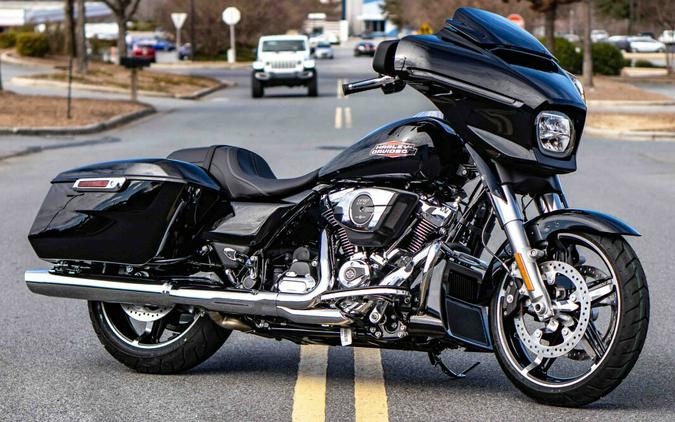 FLHX 2025 Street Glide®