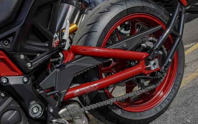 2024 Indian Motorcycle® FTR R Carbon Carbon Fiber