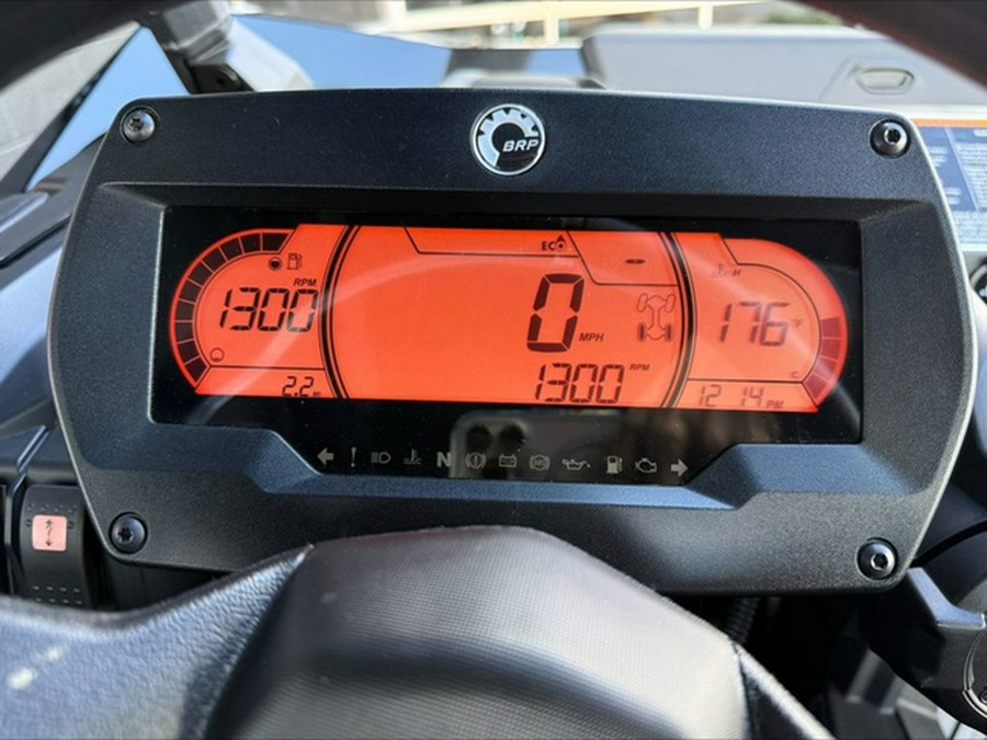 2025 Can-Am Commander MAX XT 1000R