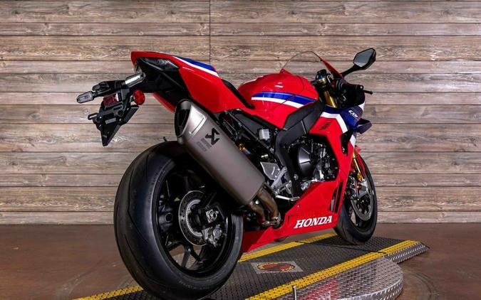 2026 CBR1000RR-R Fireblade SP - Honda