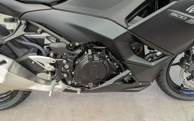 2026 Kawasaki Ninja® 500 ABS