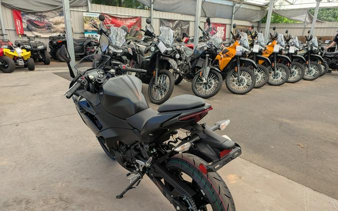 2026 Kawasaki Ninja® 500 ABS