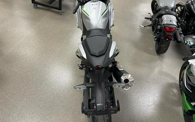 2024 Kawasaki Ninja 7 Hybrid ABS