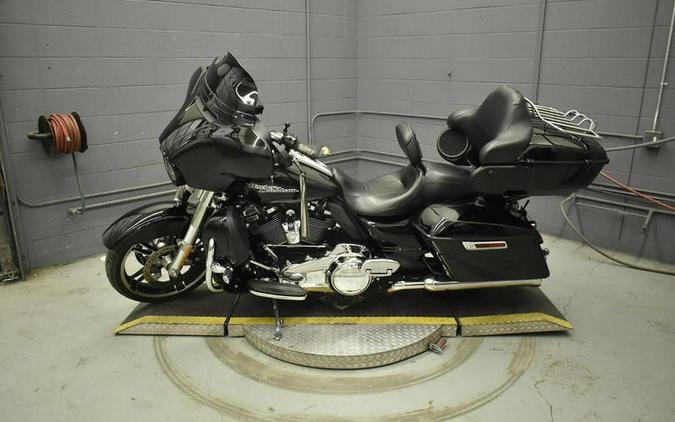 2017 Harley-Davidson® FLHX - Street Glide®
