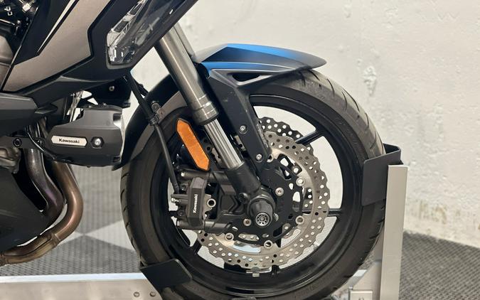 2022 Kawasaki Versys 1000 SE LT+