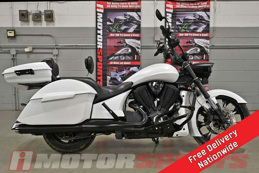 2014 Victory Motorcycles® Cross Roads 8-Ball® Gloss Black