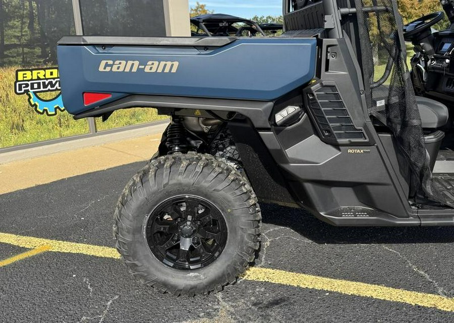 2026 Can-Am® 8CTB