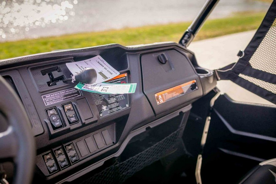 2025 Honda® Pioneer 1000-6 Deluxe Crew