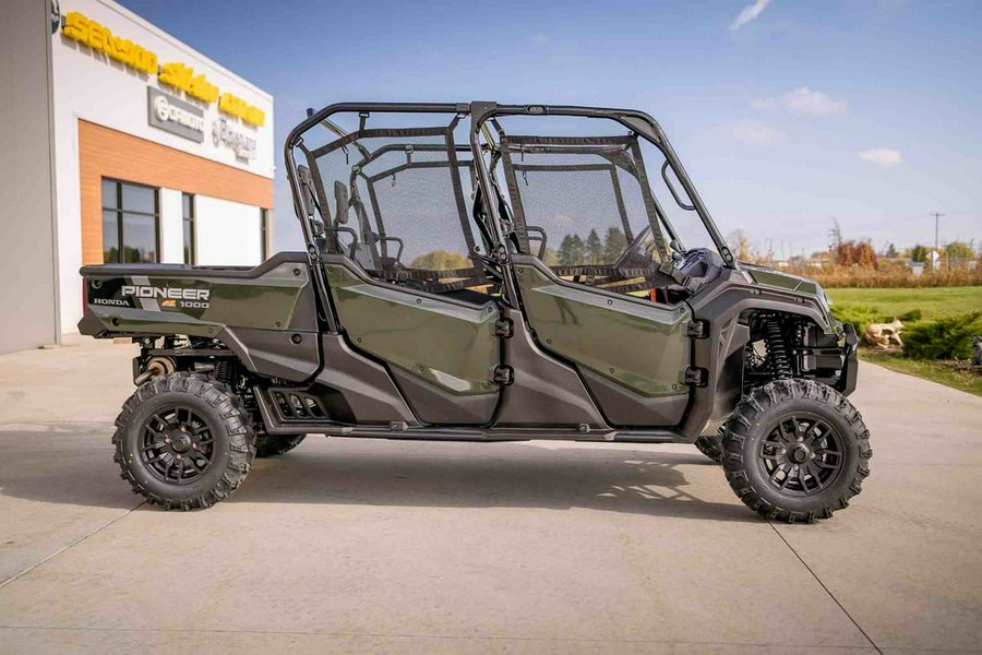 2025 Honda® Pioneer 1000-6 Deluxe Crew