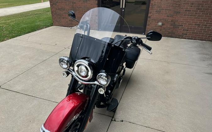 2026 Harley-Davidson Heritage Classic FLHC Brilliant Red