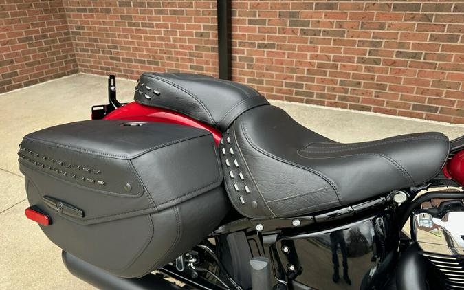 2026 Harley-Davidson Heritage Classic FLHC Brilliant Red