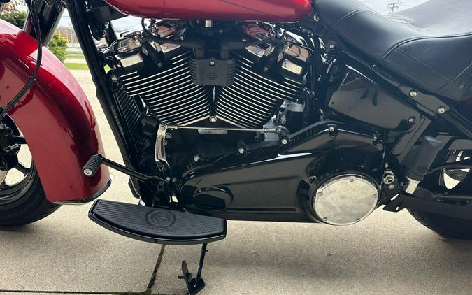 2026 Harley-Davidson Heritage Classic FLHC Brilliant Red