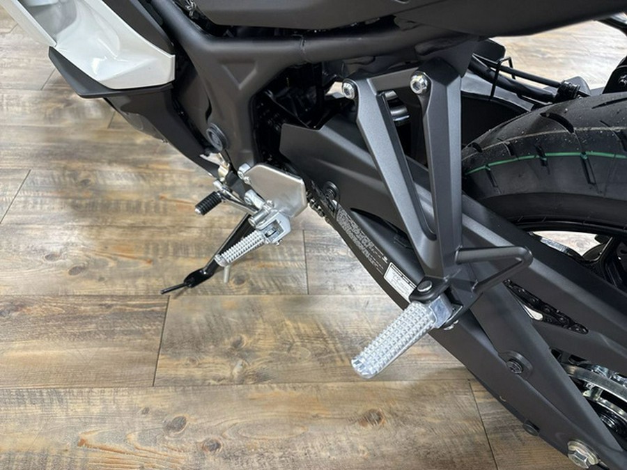 2026 Yamaha YZF R3 70Th Anniversary Edition