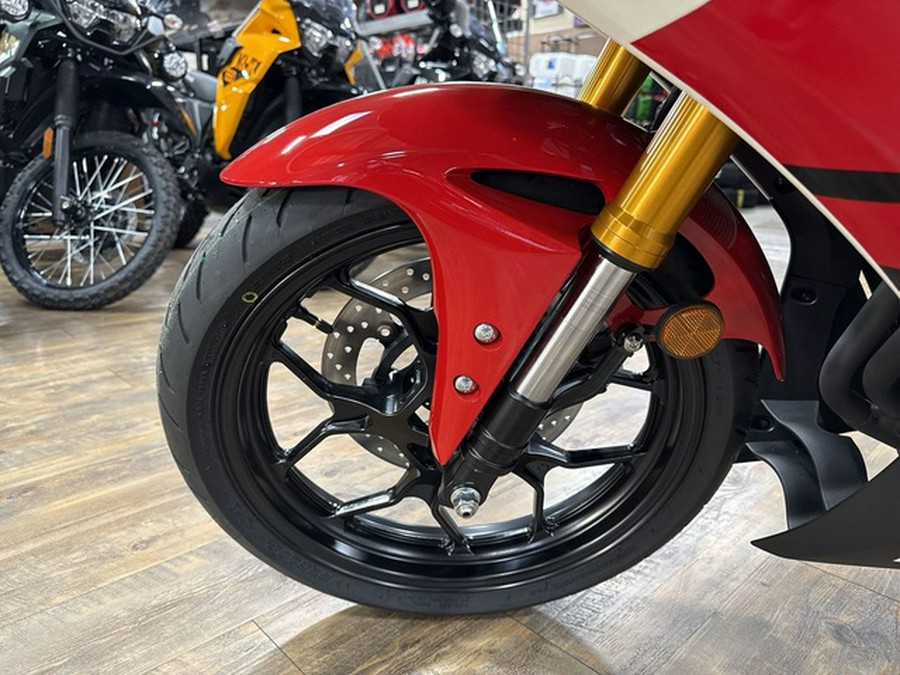 2026 Yamaha YZF R3 70Th Anniversary Edition