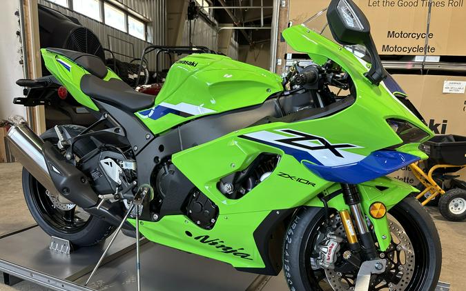 R1000　 2026 Kawasaki Ninja® ZX™-10RR ABS Motorcycles Brilliant Ohio