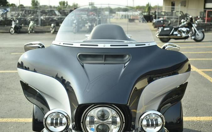 2019 Harley-Davidson® FLHTCUTG - Tri Glide® Ultra